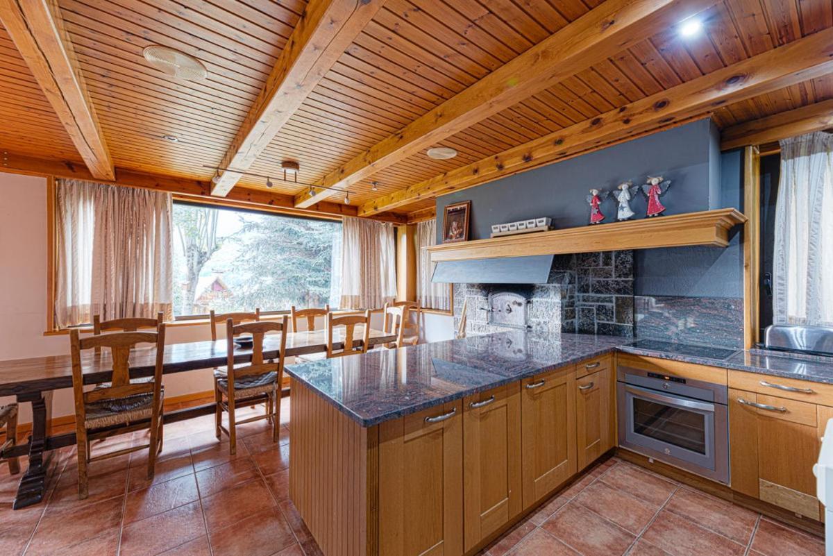 ビエルハ Casa Lola Pireneヴィラ エクステリア 写真