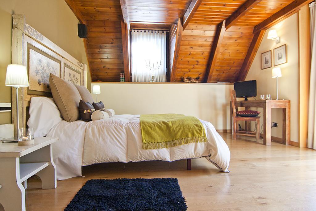 ビエルハ Casa Lola Pireneヴィラ 部屋 写真